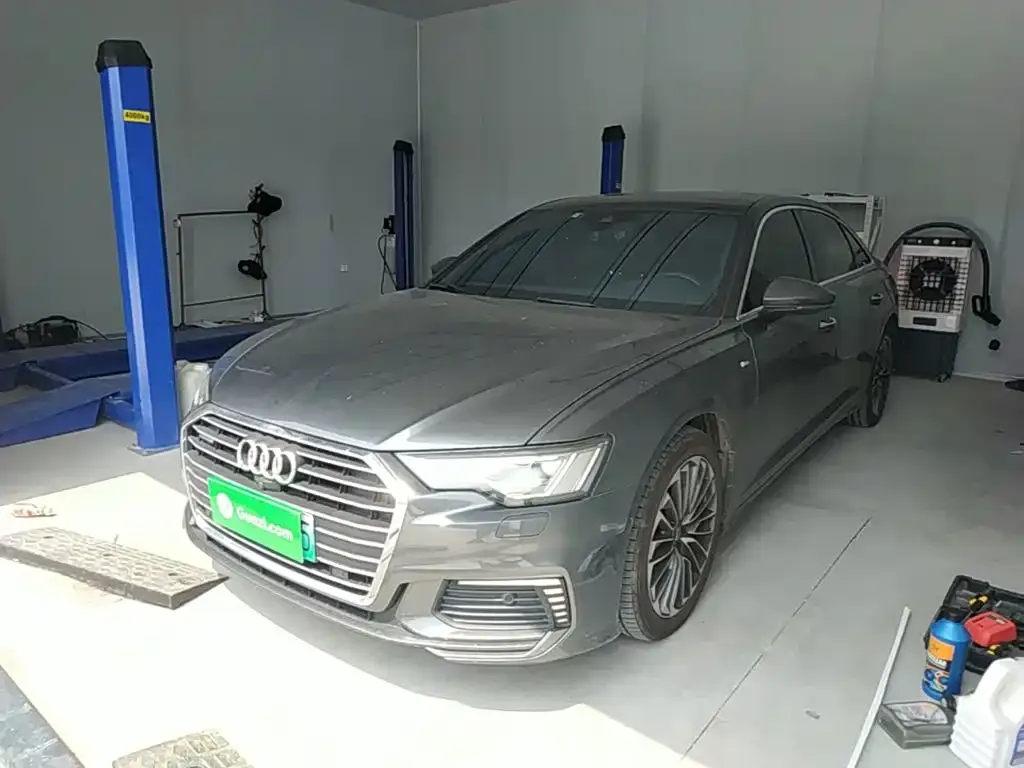Audi A6L New Energy — фото 1