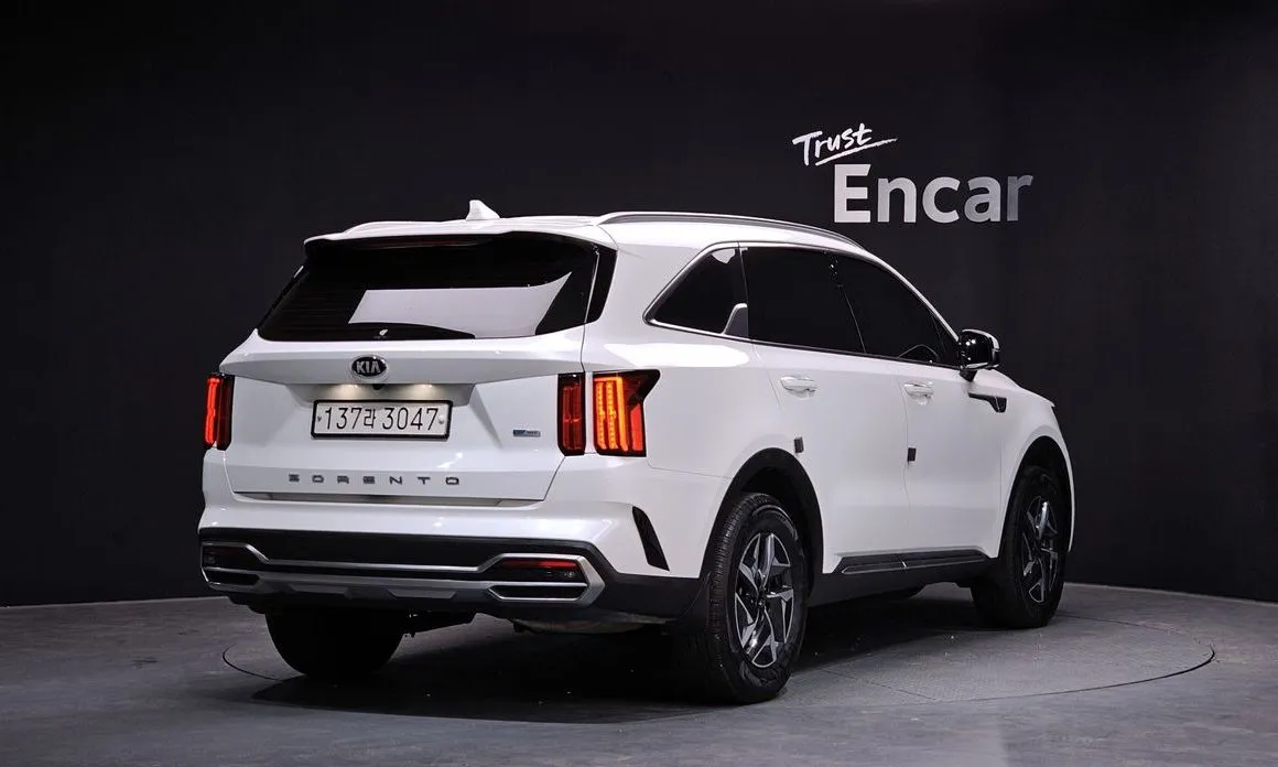 Kia Sorento — фото 4