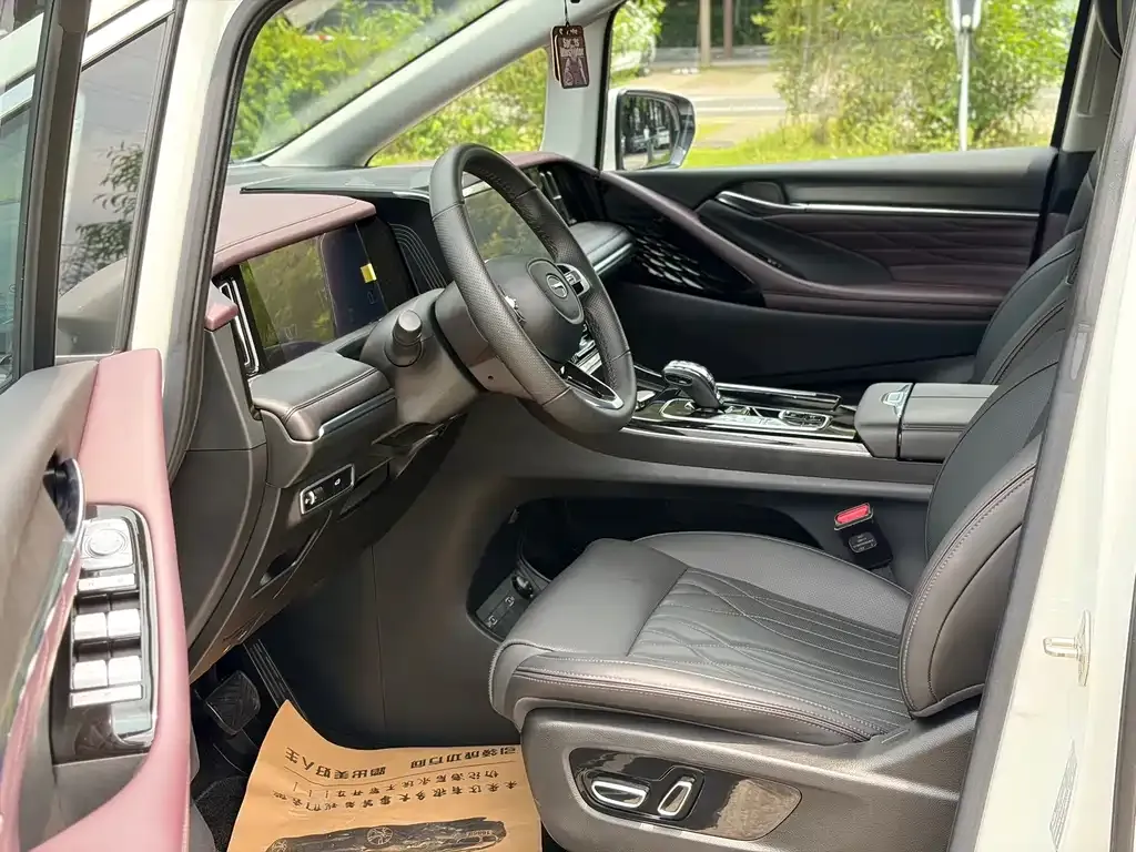 GAC Motor Trumpchi M8 — фото 4