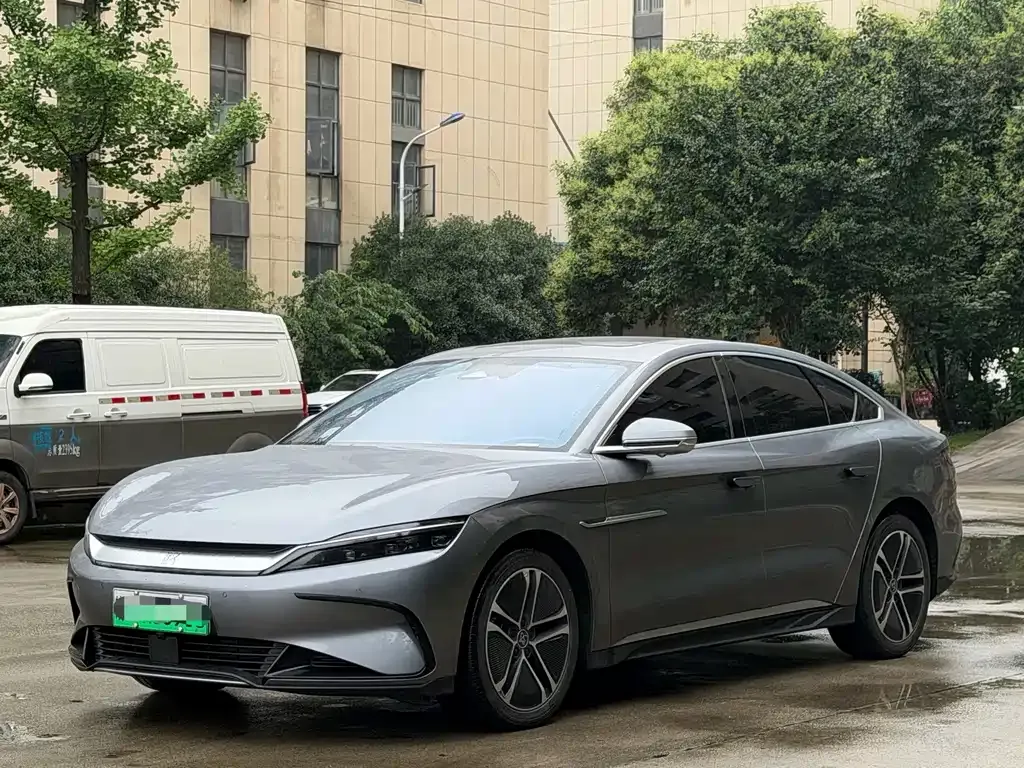 BYD Han — фото 1