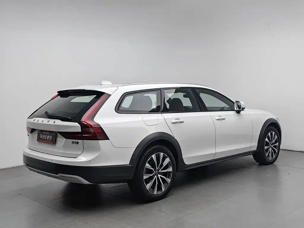 Volvo V90 — фото 8
