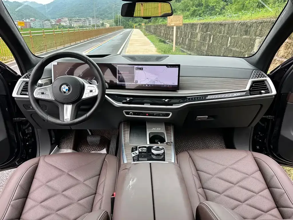 BMW X5 — фото 6