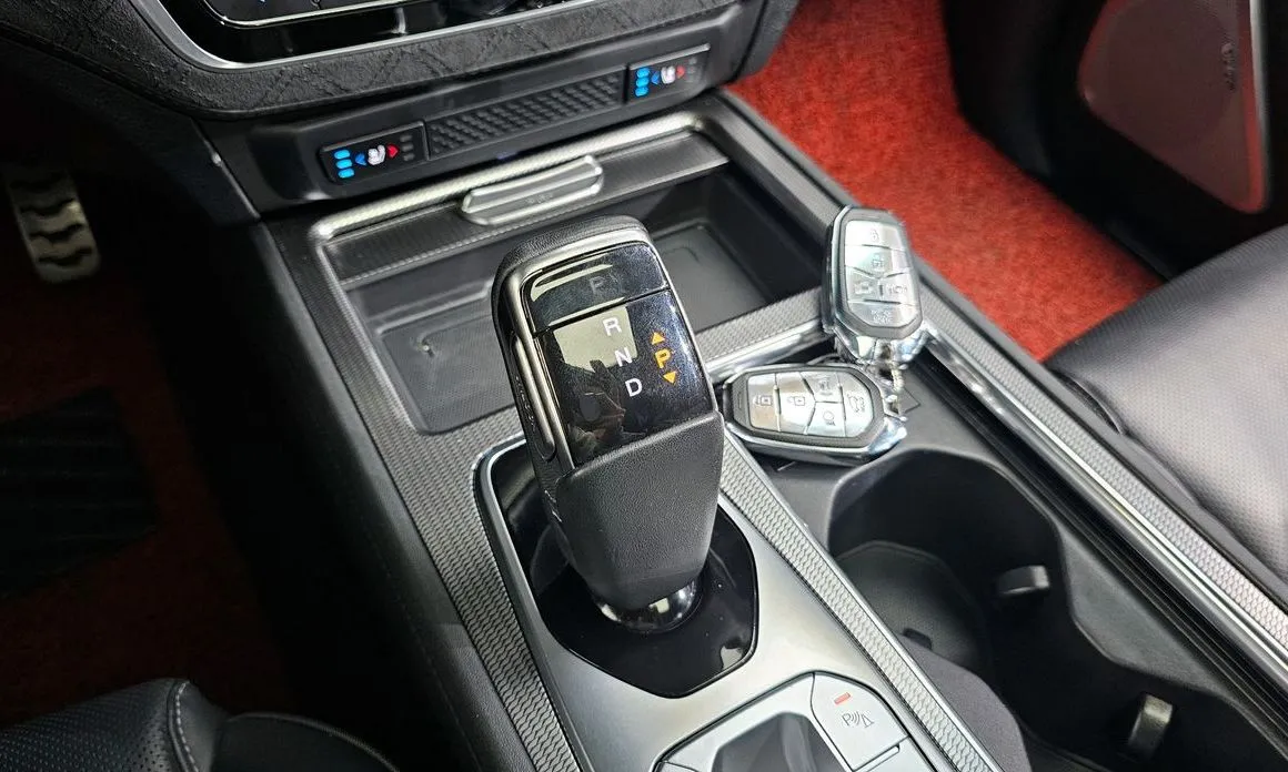 KG Mobility (Ssangyong) Rexton — фото 10
