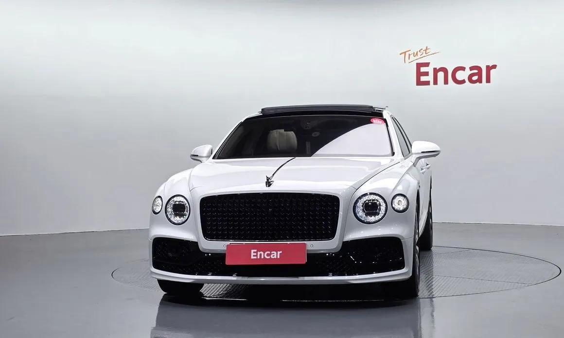 Bentley Flying Spur — фото 4