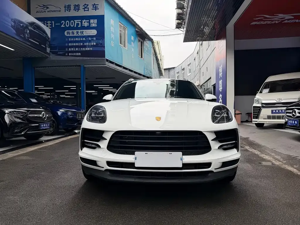Porsche Macan — фото 8