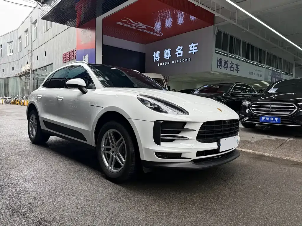 Porsche Macan — фото 9