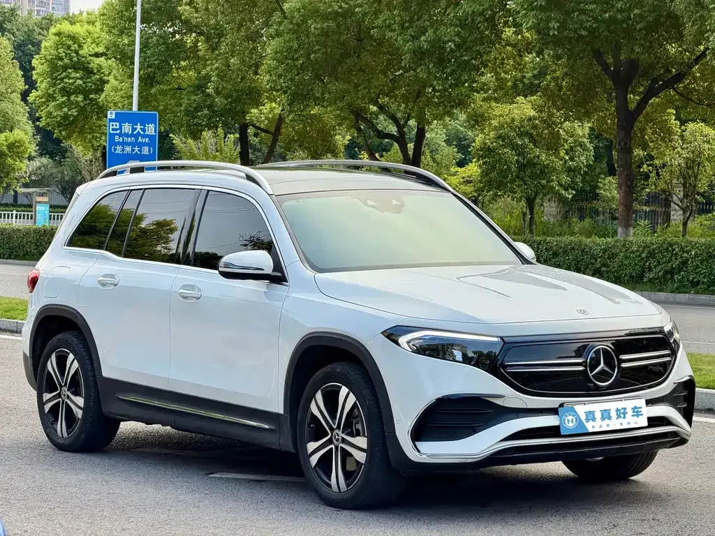 Mercedes-Benz EQB — фото 10