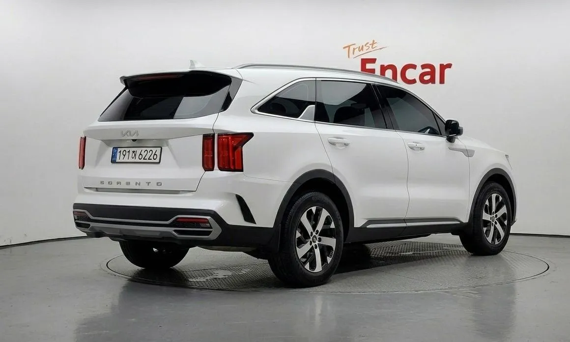Kia Sorento — фото 4