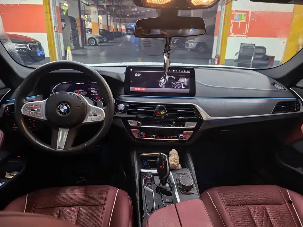 BMW 5 Series — фото 2