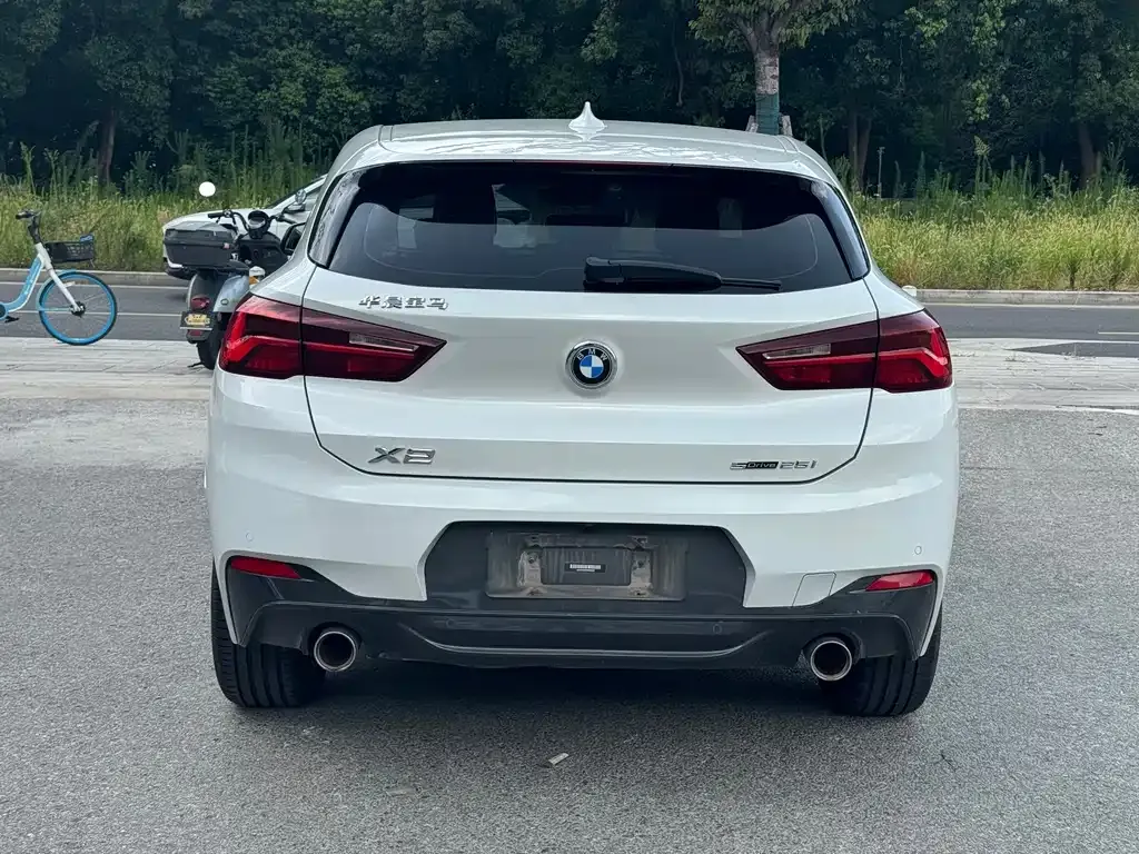 BMW X2 — фото 10