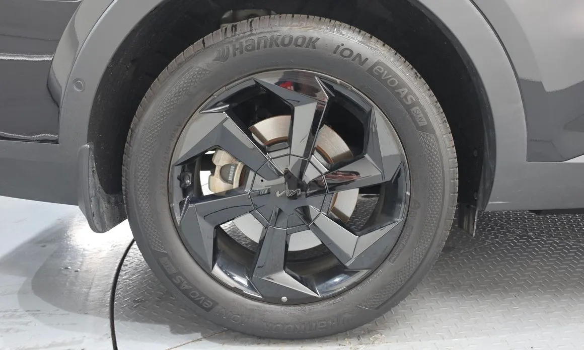 Kia Sorento — фото 10