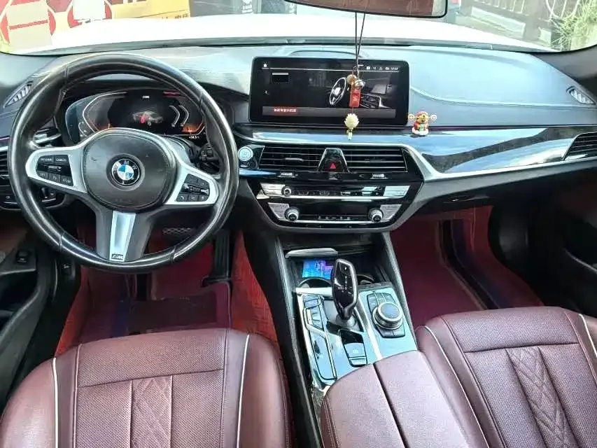 BMW 5 Series — фото 3