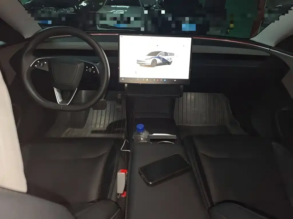 Tesla Model 3 — фото 3