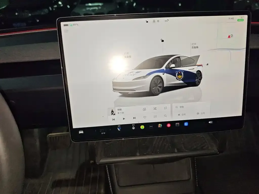 Tesla Model 3 — фото 10