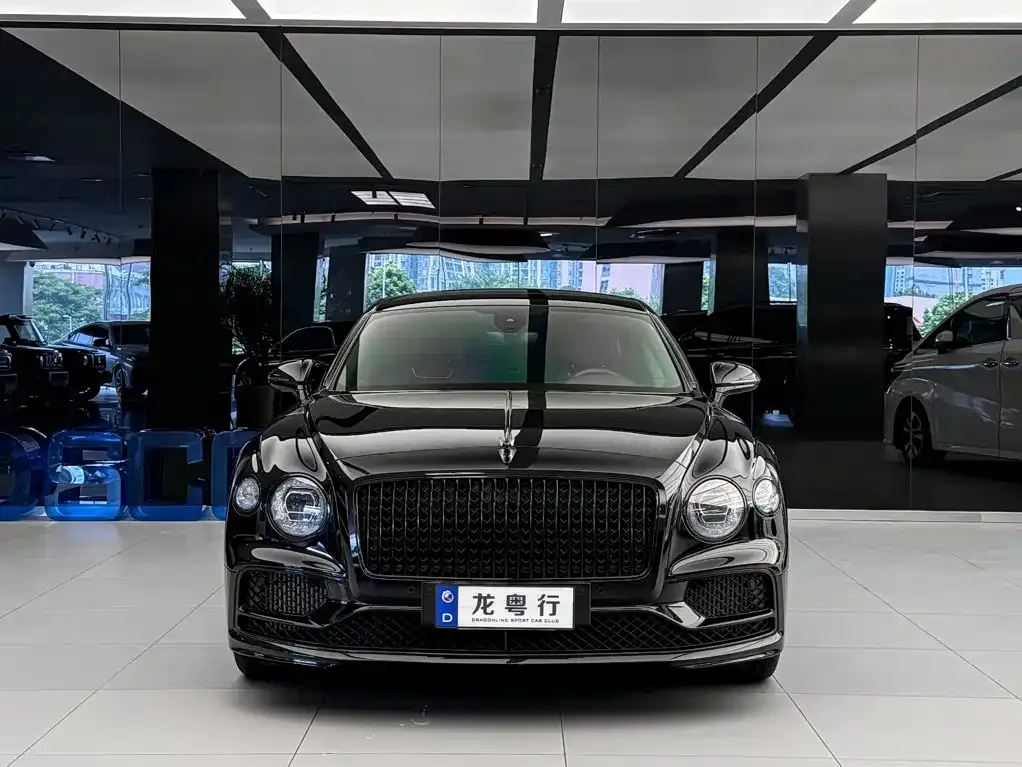 Bentley Flying Spur — фото 7
