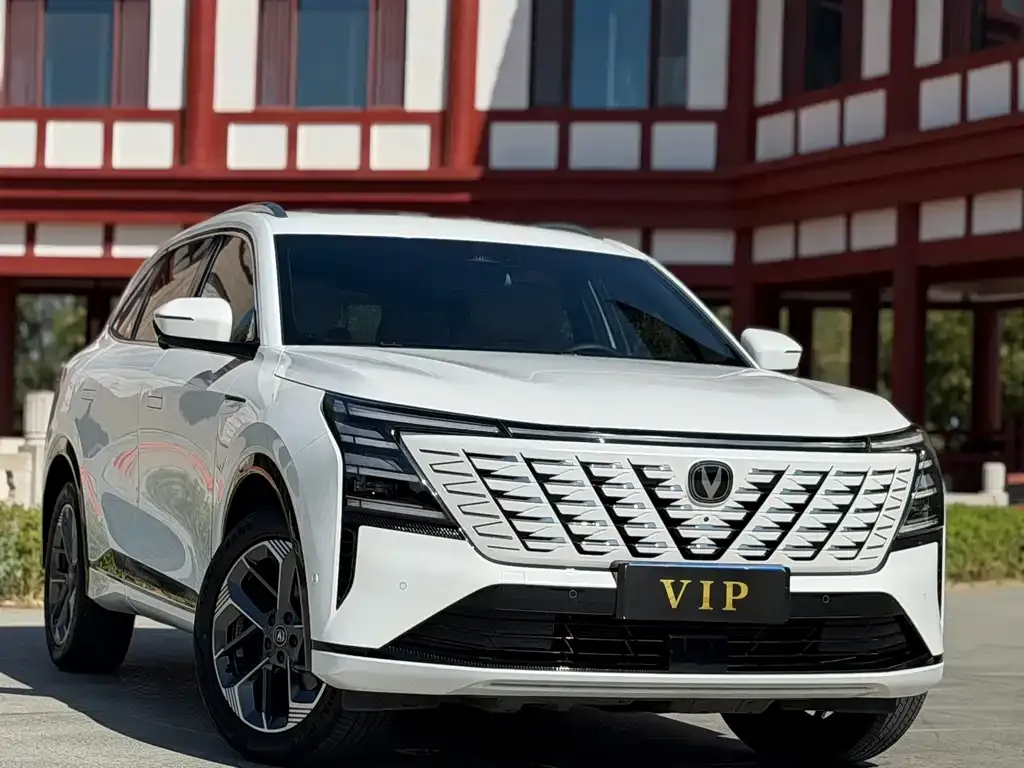 Changan CS75PLUS — фото 10