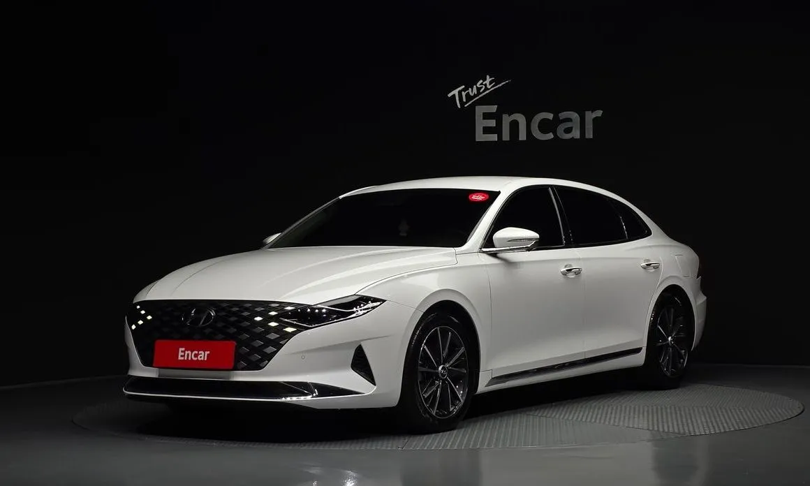 Hyundai Grandeur — фото 1