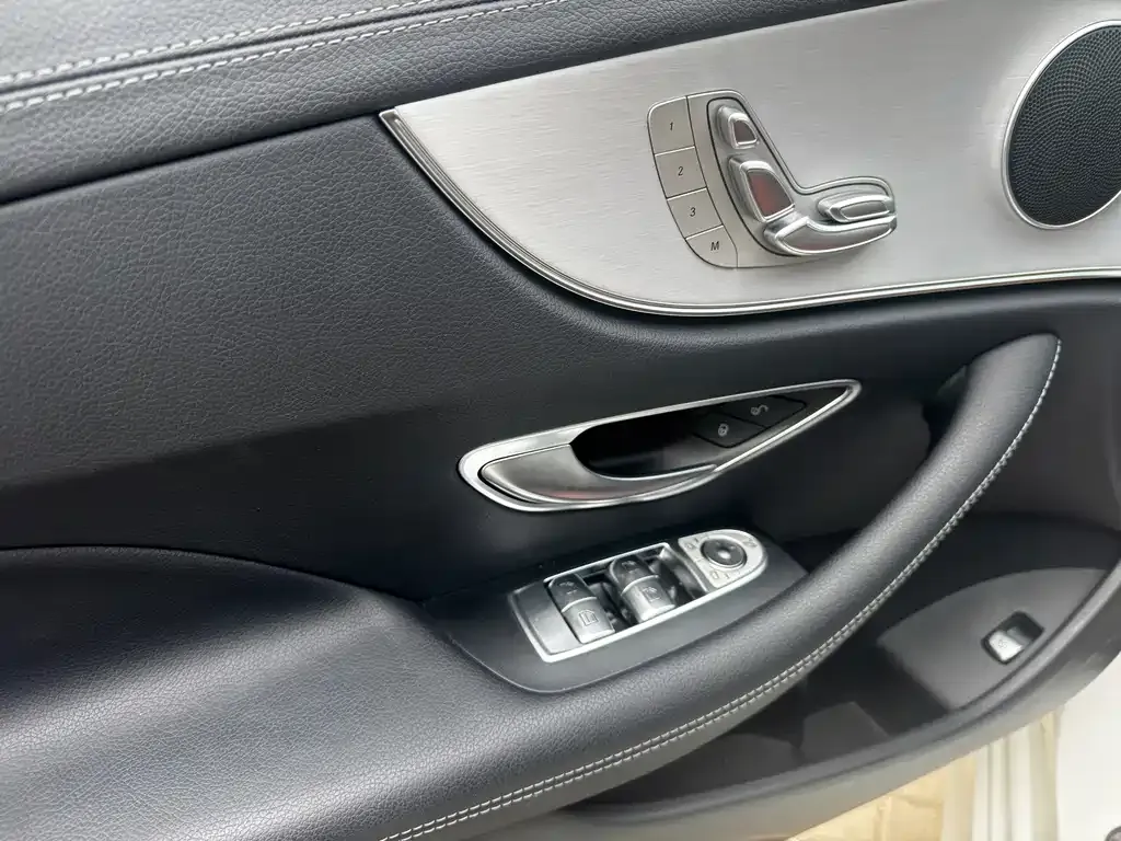 Mercedes-Benz E-Class (Import) — фото 10
