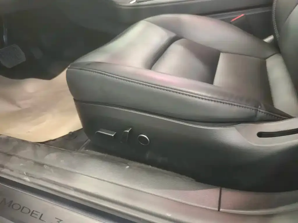Tesla Model 3 — фото 6