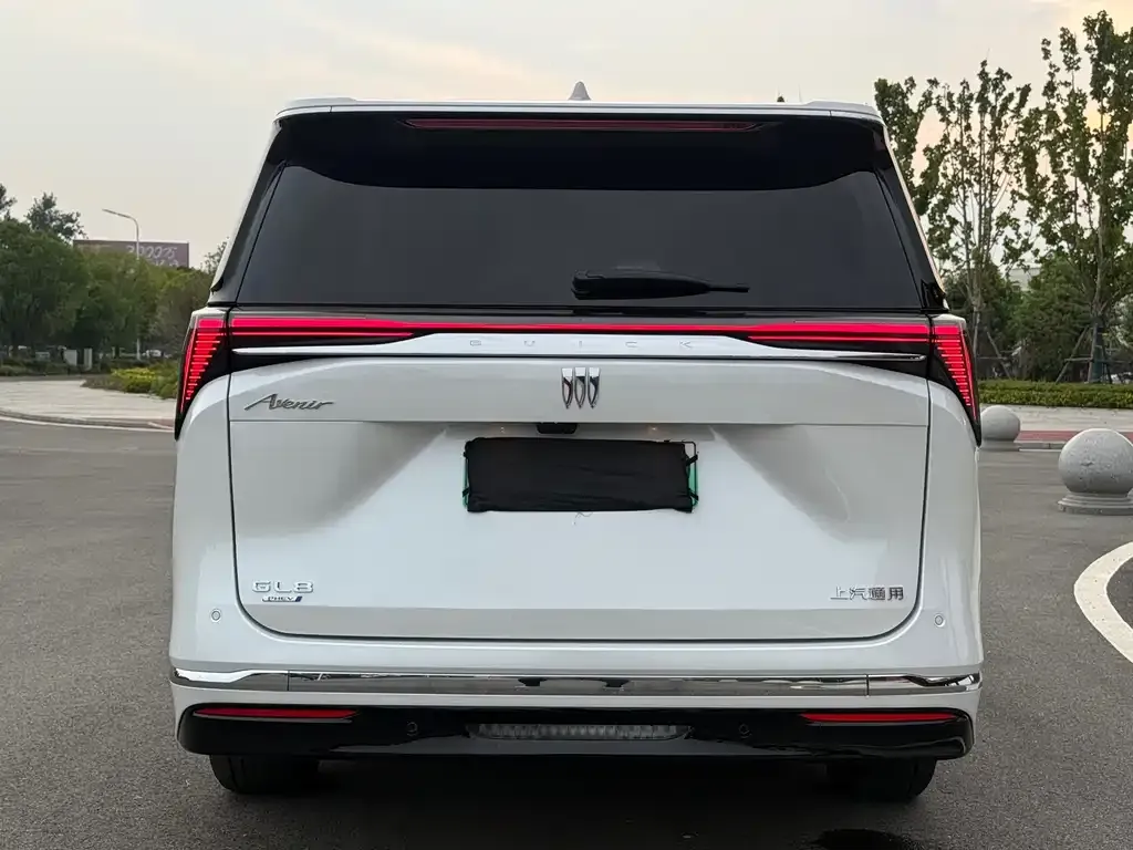 Buick GL8 Hybrid — фото 8