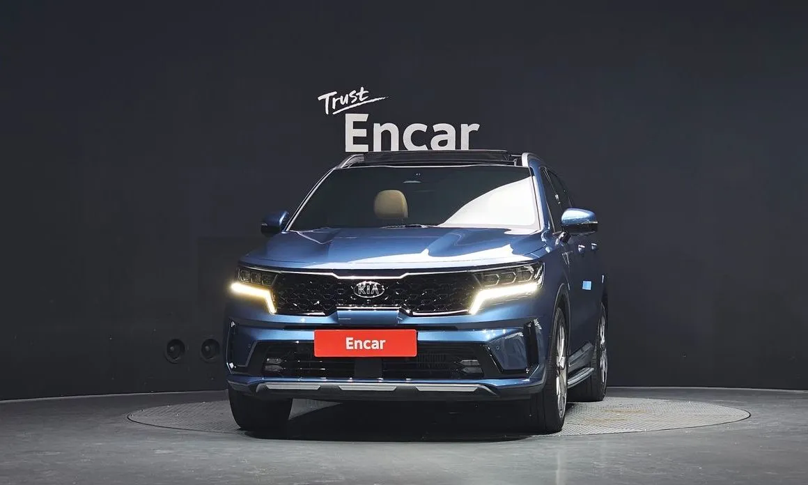 Kia Sorento — фото 6