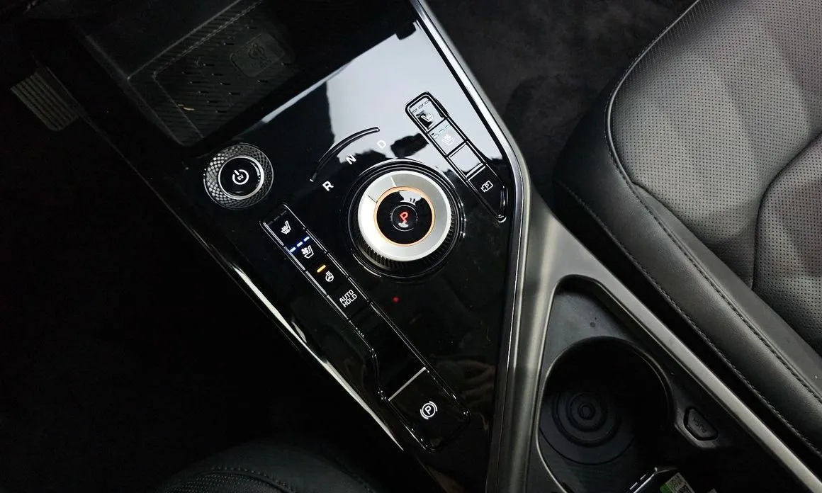 Kia Niro — фото 9