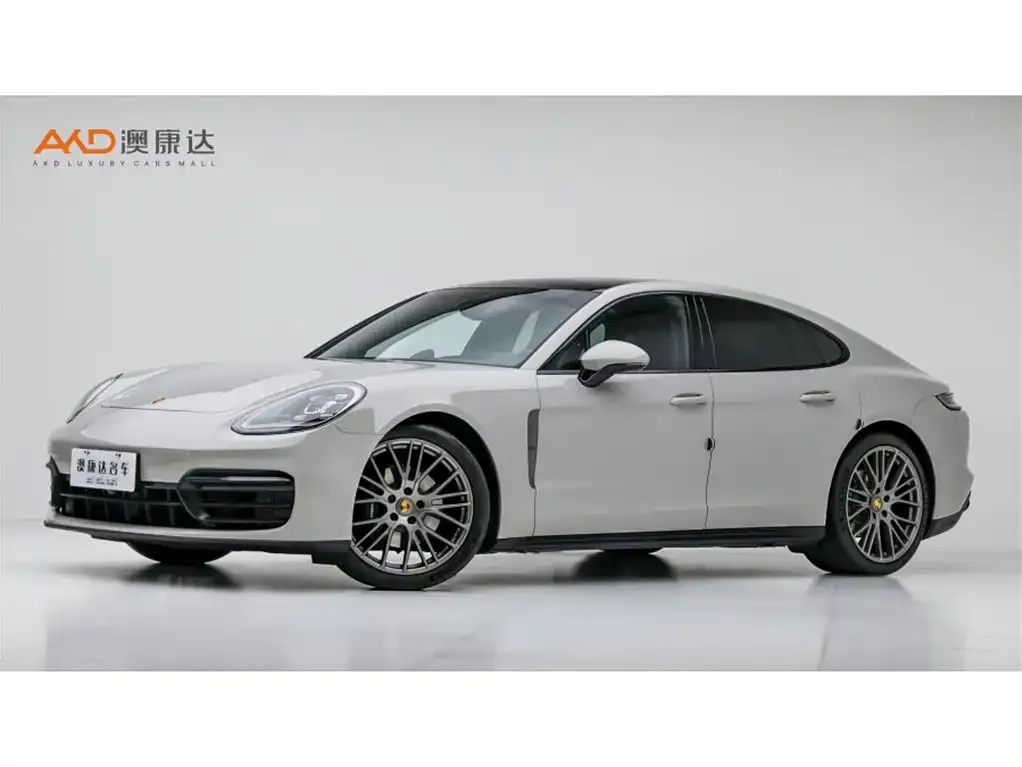 Porsche Panamera — фото 1