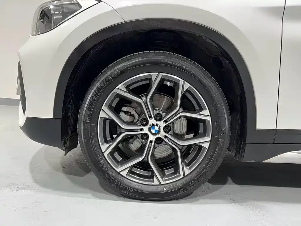 BMW X1 — фото 4