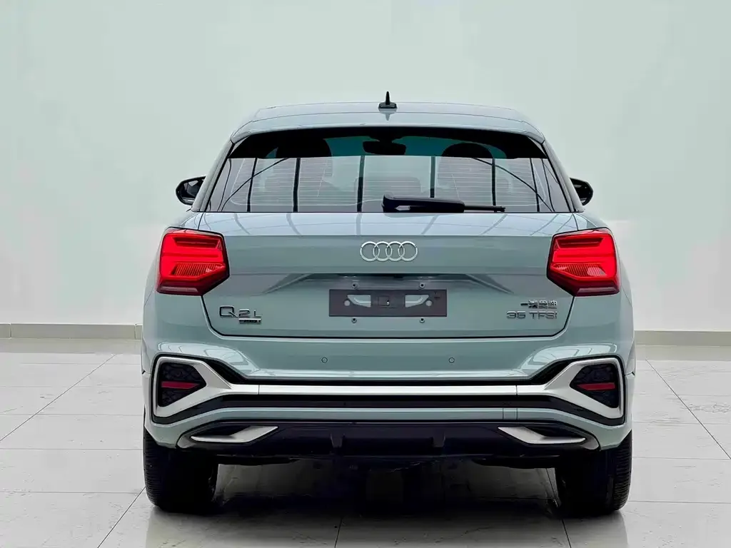 Audi Q2L — фото 3