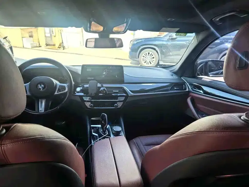 BMW 5 Series New Energy — фото 3