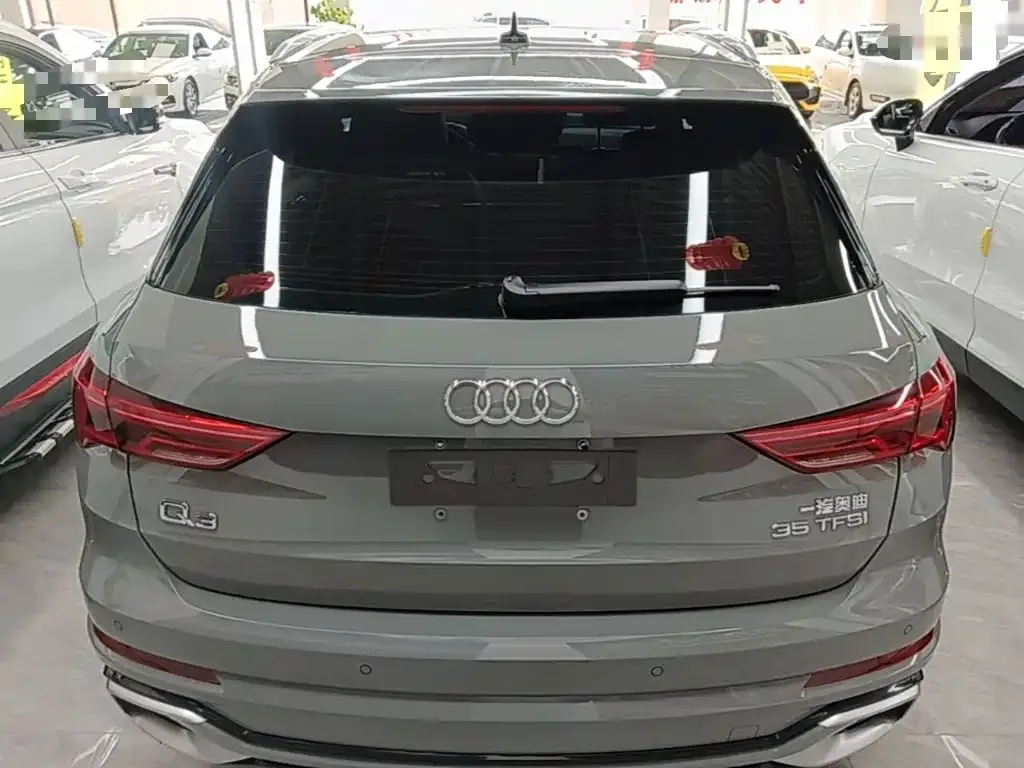 Audi Q3 — фото 8