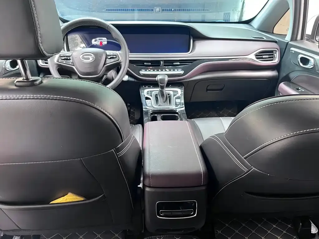 GAC Motor Trumpchi M6 — фото 4