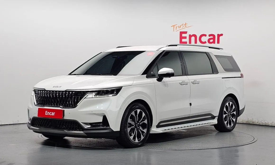 Kia Carnival — фото 1