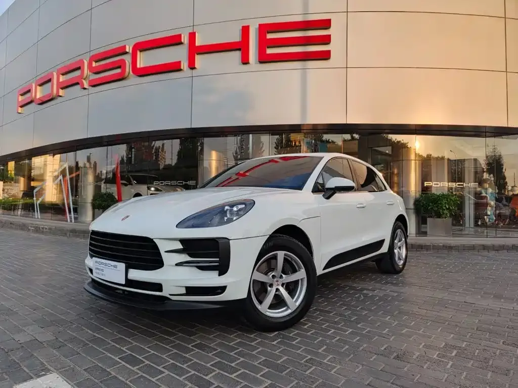 Porsche Macan — фото 1