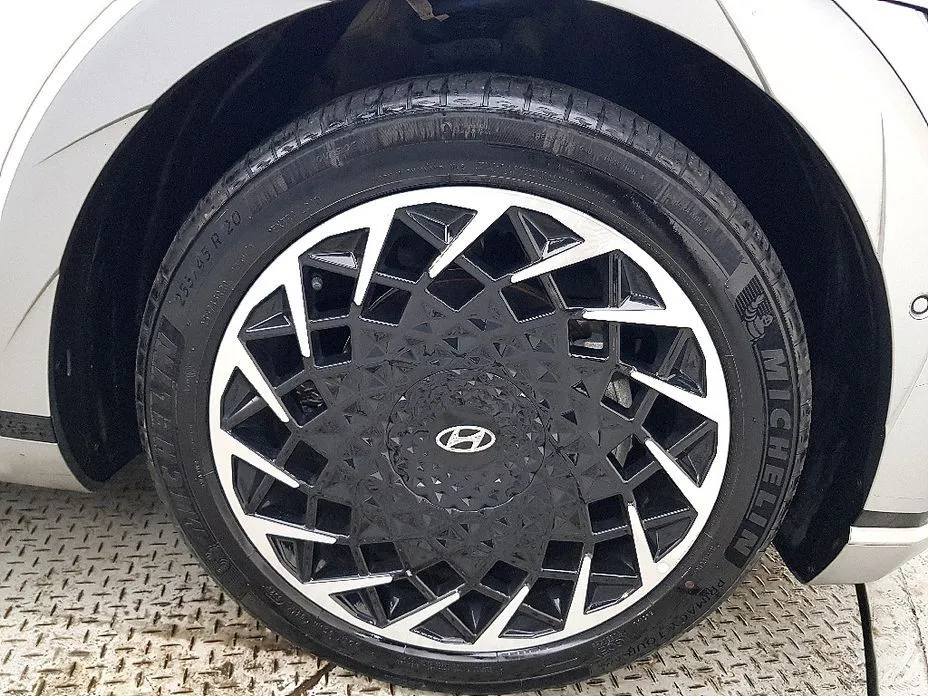 Hyundai Ioniq5 — фото 9