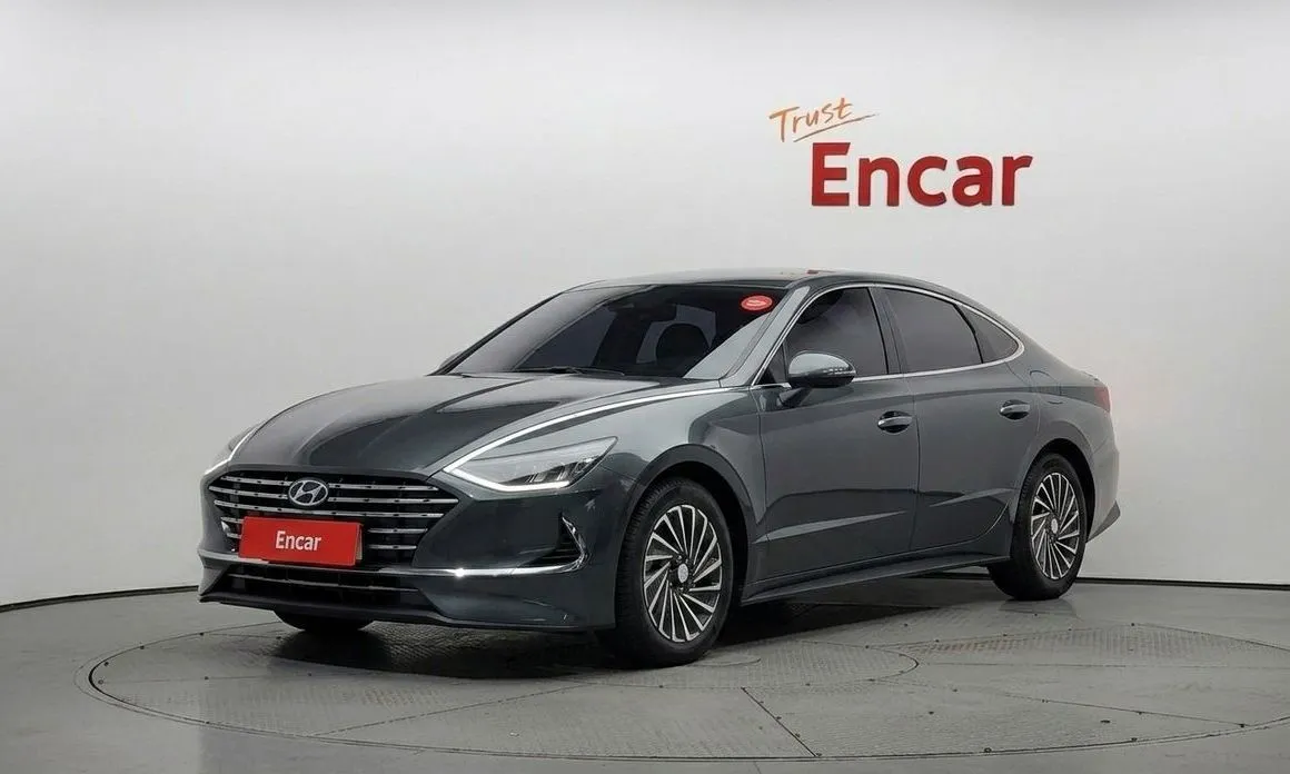 Hyundai Sonata Premium Plus 1