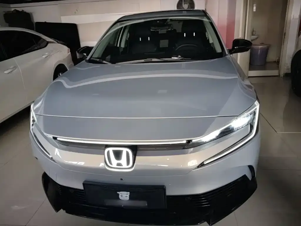 Honda e:NP2 — фото 10