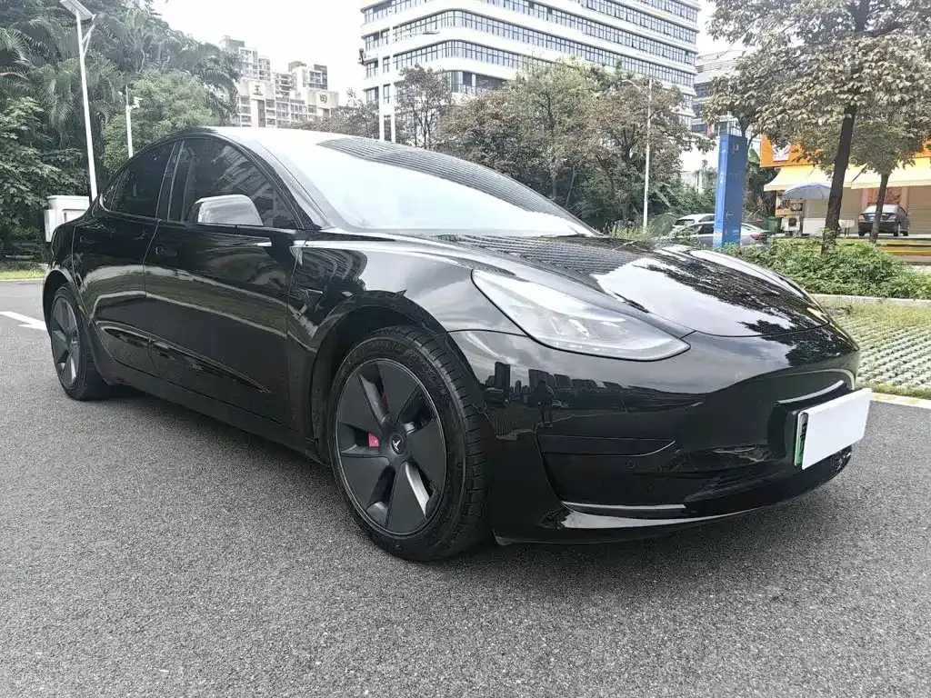 Tesla Model 3 — фото 6