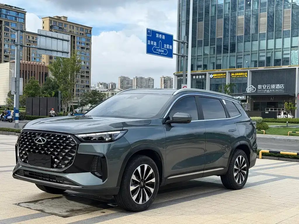 Chery Tiggo 8 PLUS — фото 1
