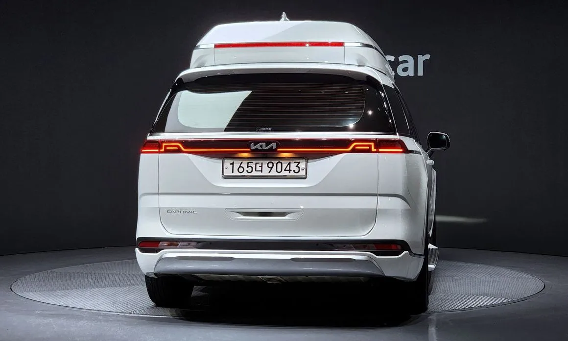 Kia Carnival — фото 3