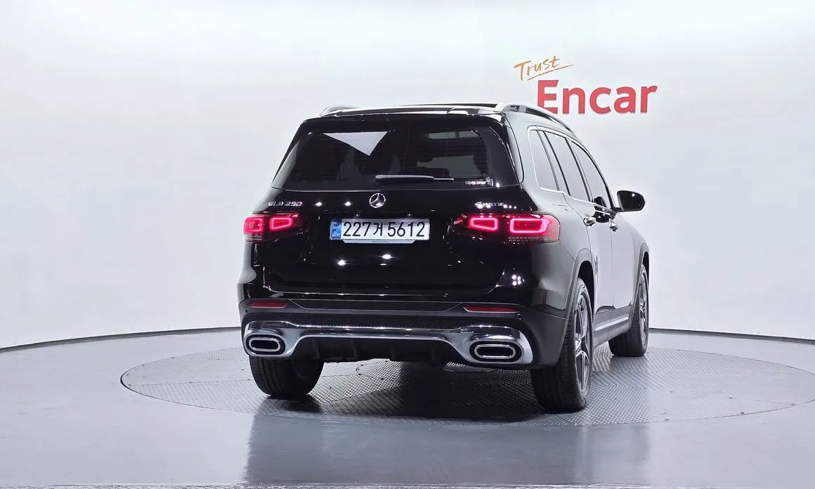 Mercedes-Benz GLB-Class — фото 4