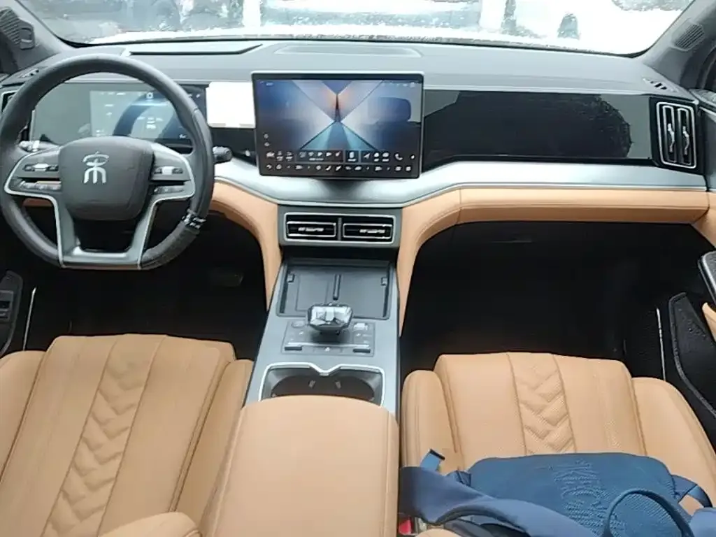 BYD L DM-i — фото 6