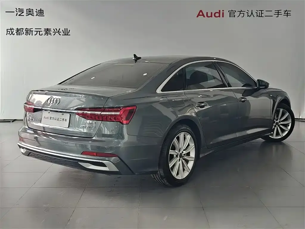 Audi A6L — фото 6