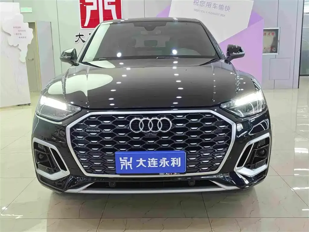 Audi Q5L Sportback — фото 3