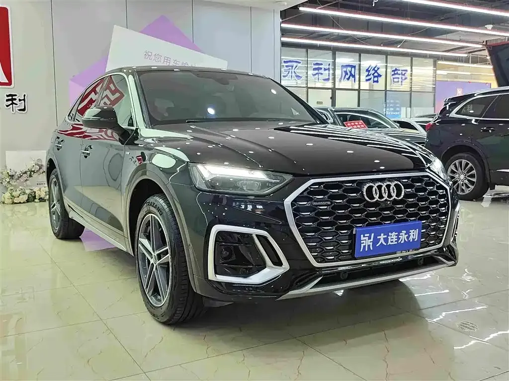 Audi Q5L Sportback — фото 8