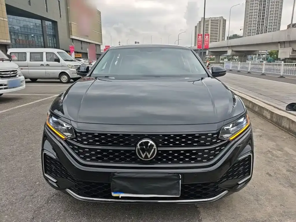 Volkswagen Passat — фото 4