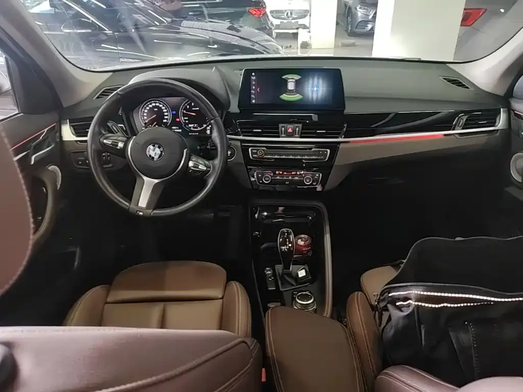BMW X1 — фото 8
