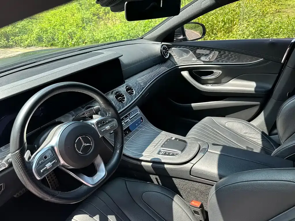 Mercedes-Benz CLS — фото 8