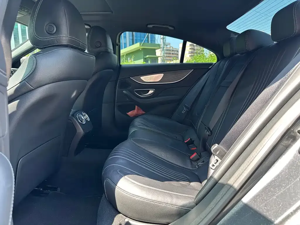 Mercedes-Benz CLS — фото 9