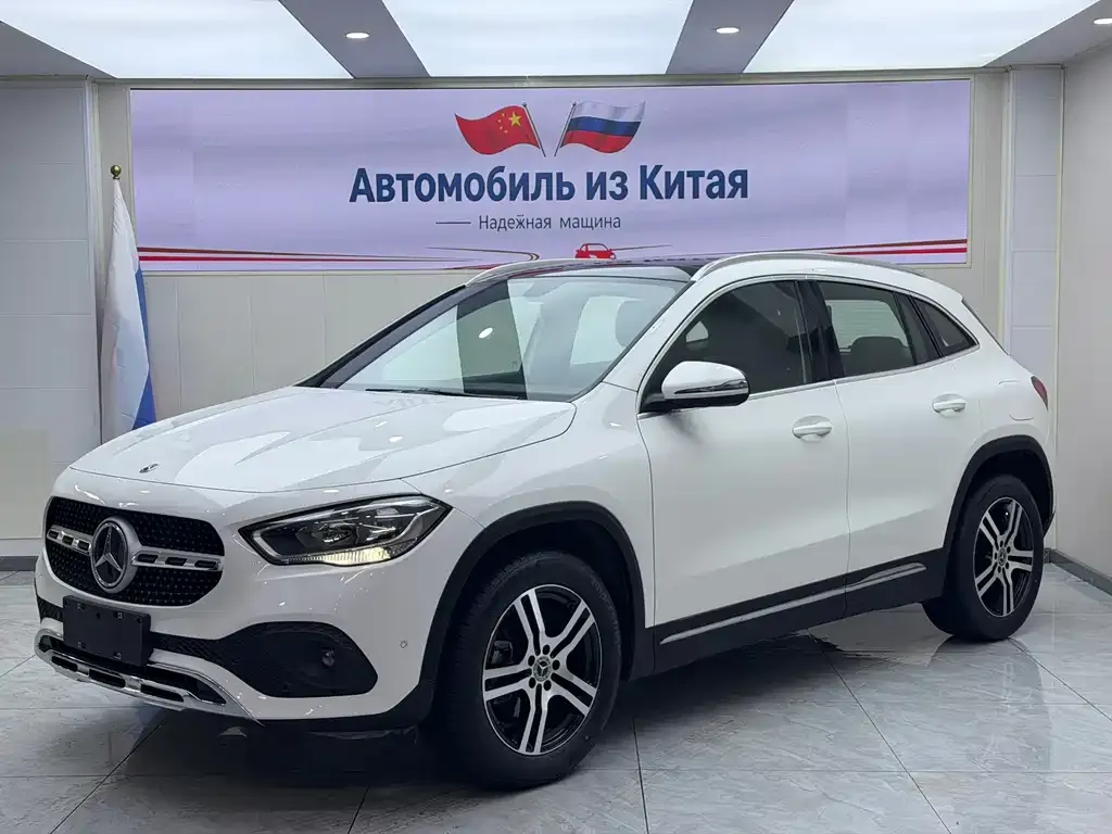 Mercedes-Benz GLA — фото 1